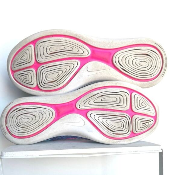 Nike LunarEpic Flyknit Womens 8.5 Black Summit White Fire Pink Running Sneakers - Picture 6 of 7